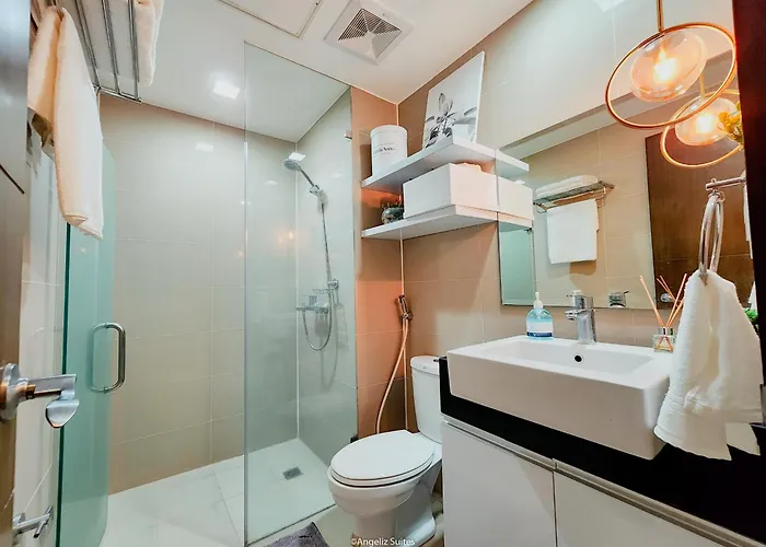 One Bedroom Unit With Venice Canal View